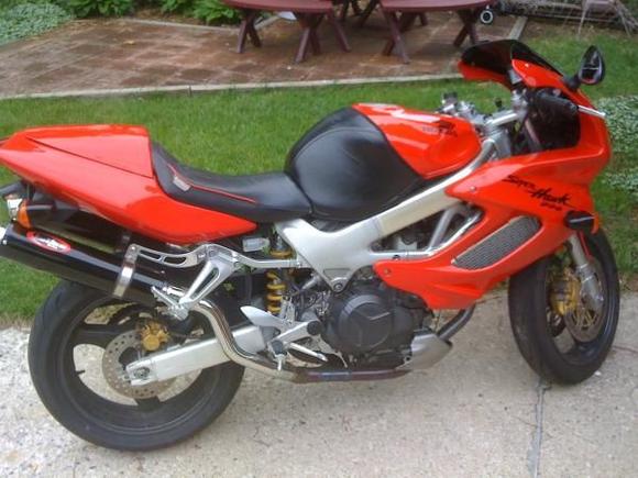 My 98 Super Hawk 996, Isn't she beautiful.