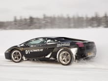 Ice driving - Supercars on Ice