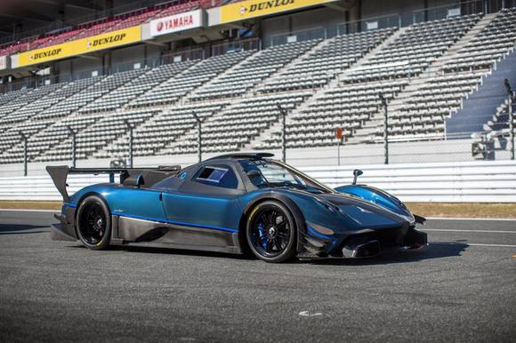 Facebook: Pagani Automobili