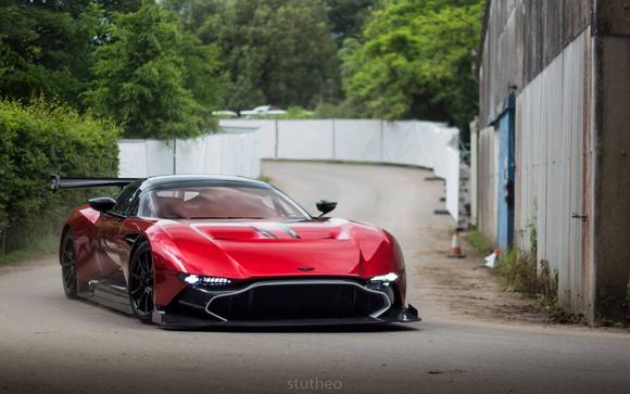 Aston Martin Vulcan. Facebook: Stutheo Automotive Photography