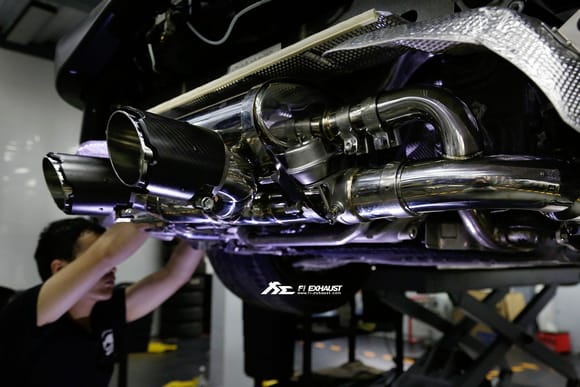 Install Fi Exhaust full system on Porsche 991.2 Carrera S