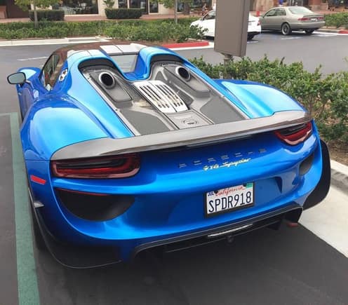 Epic Porsche 918 Spyder Weissach in California. What a splendid color on this car!