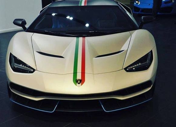 The first ever Lamborghini Centenario has landed in Qatar, the place of wonderful supercars. Congratulations to the owner!