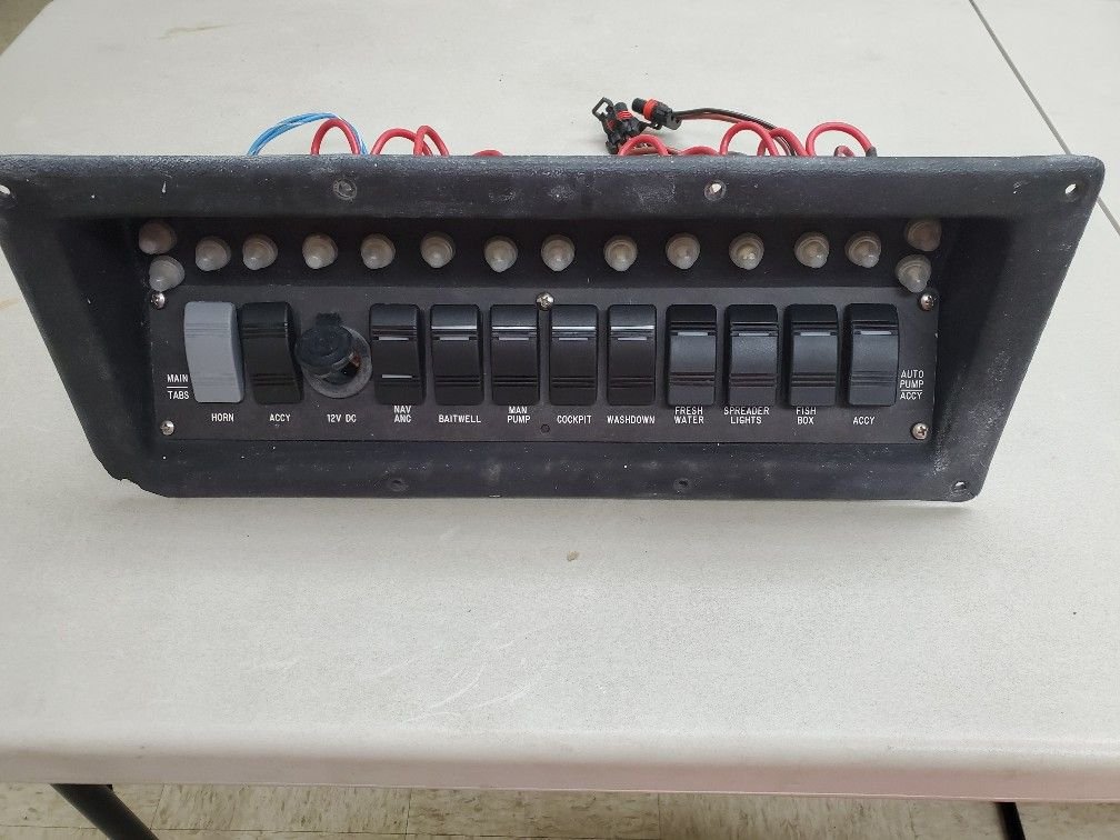 FSGarmin voltage converter Mako switch panel The Hull Truth