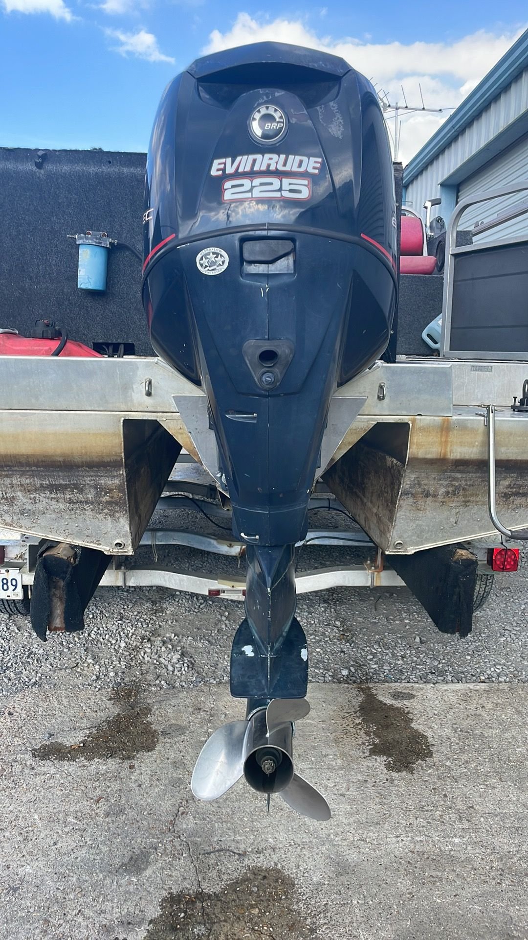 2008 Evinrude ETEC 225hp Low Hours w/ All Rigging, Ram, & Prop The