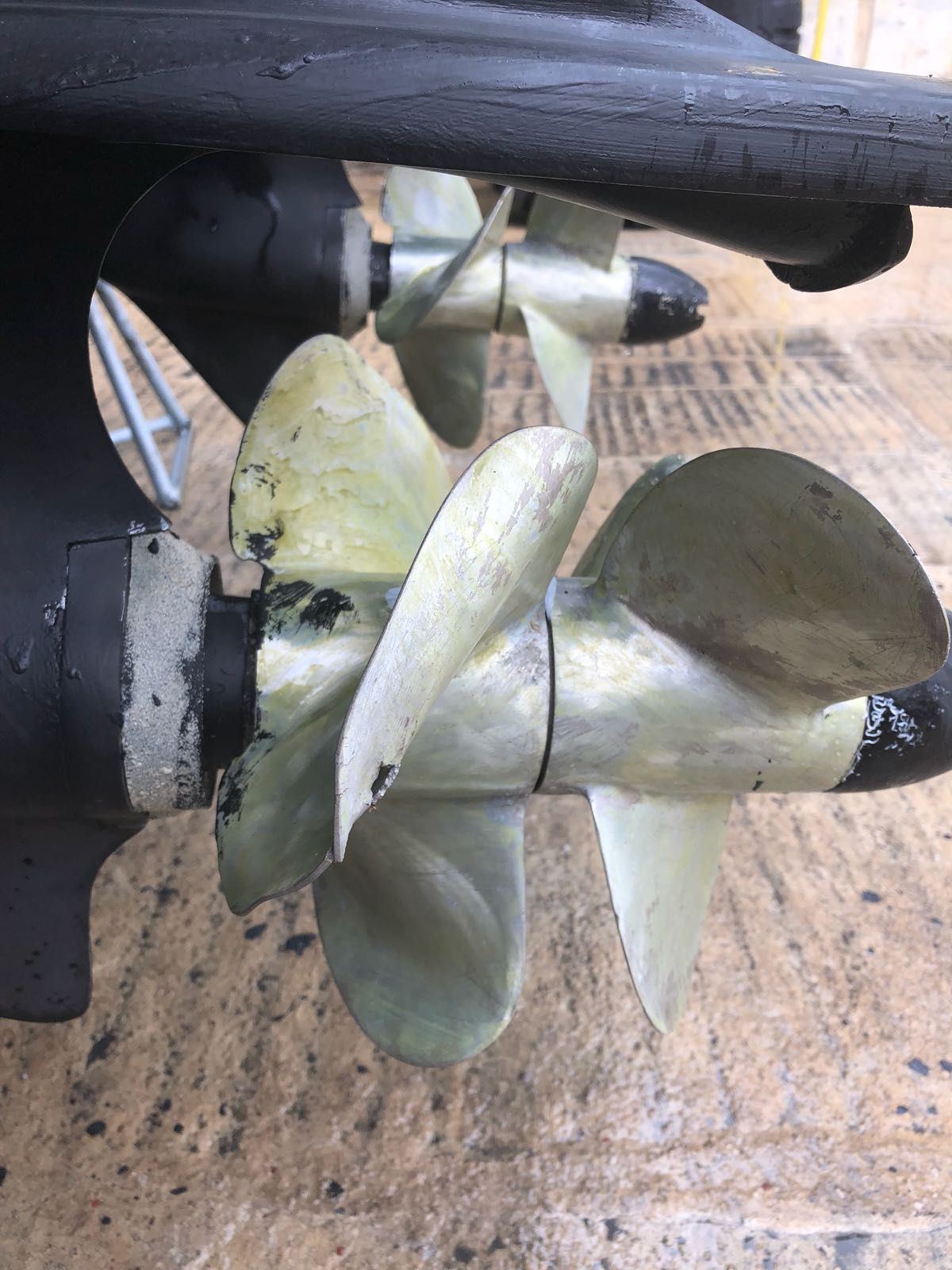 Badly damaged propeller and torn exhaust bellows can generate