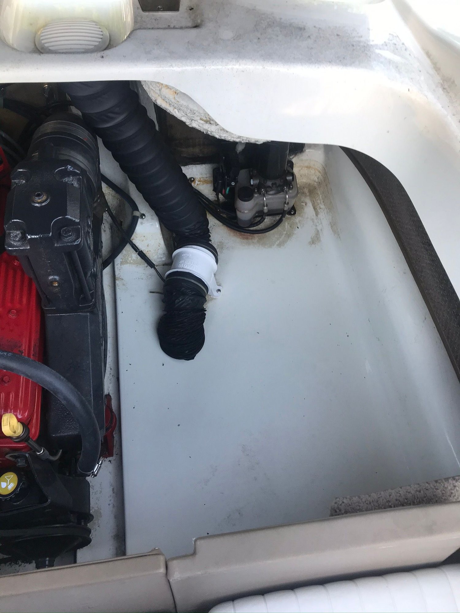 engine compartment cleaning service on 05 Glastron Sx195 Extra Room In Engine Compartment The Hull Truth Boating And Fishing Forum