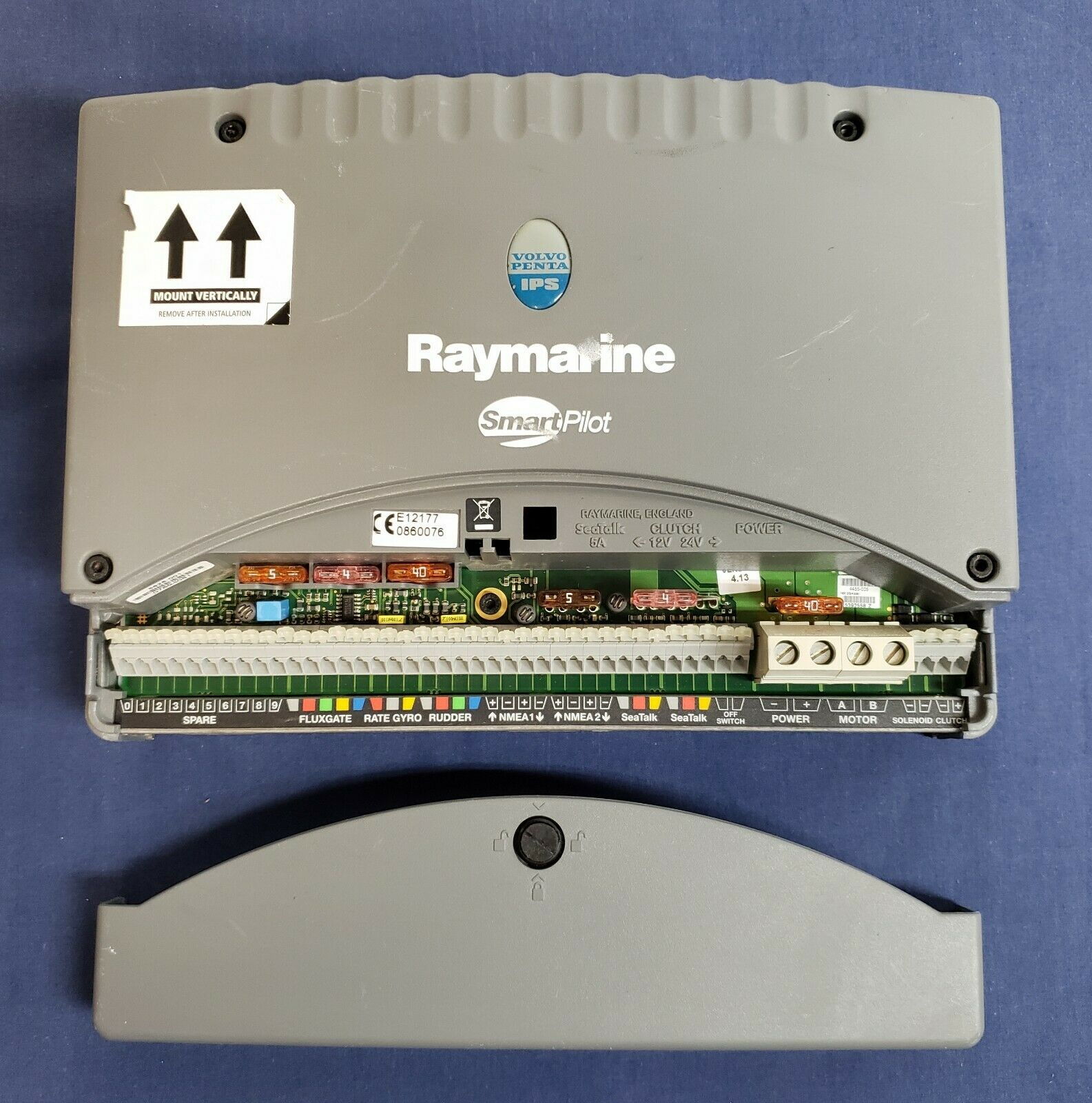 Raymarine Boat IPS Autopilot System E12178Volvo Penta 