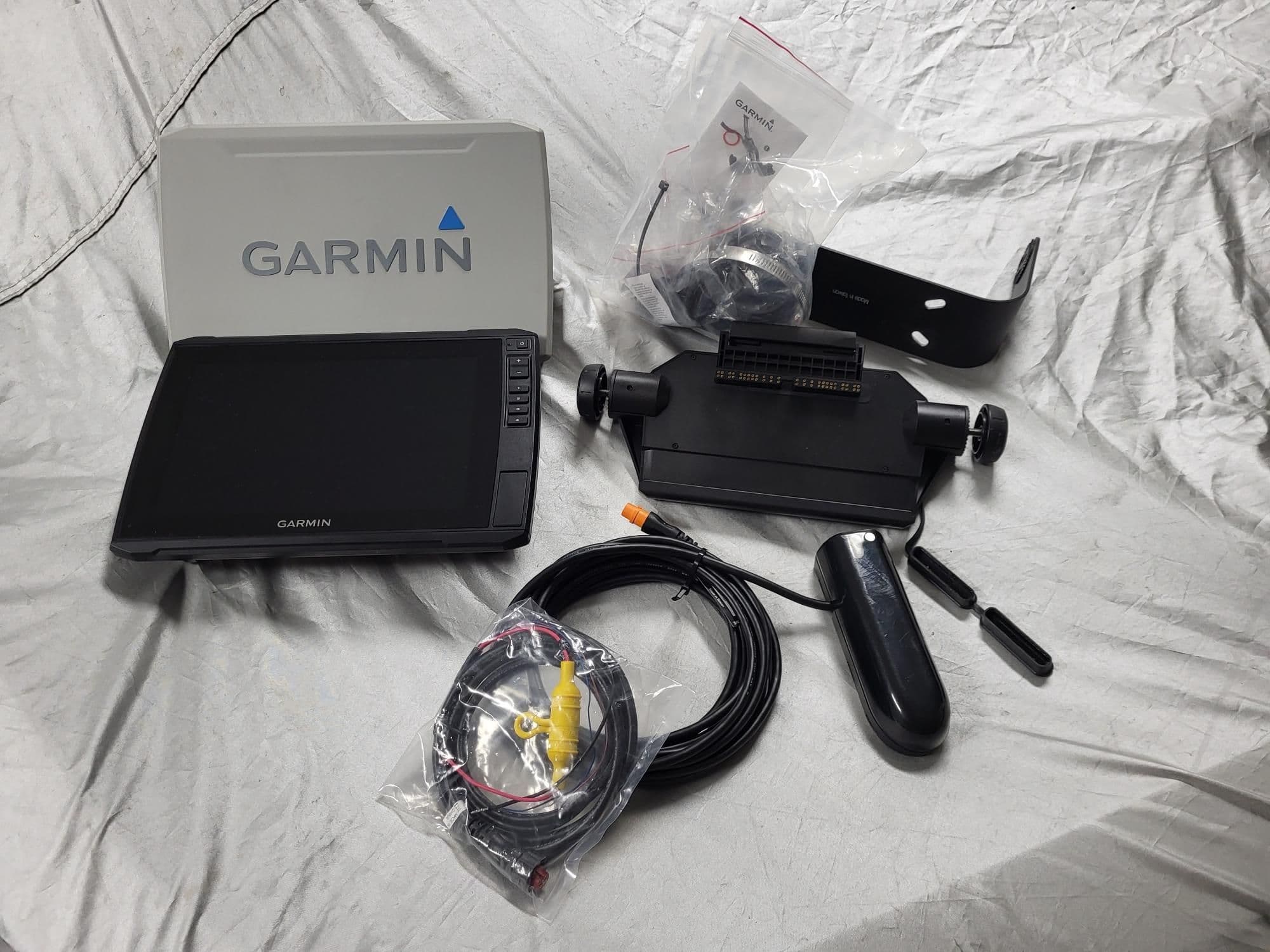 Garmin 106 SV with Transducer - The Hull Truth - Boating and