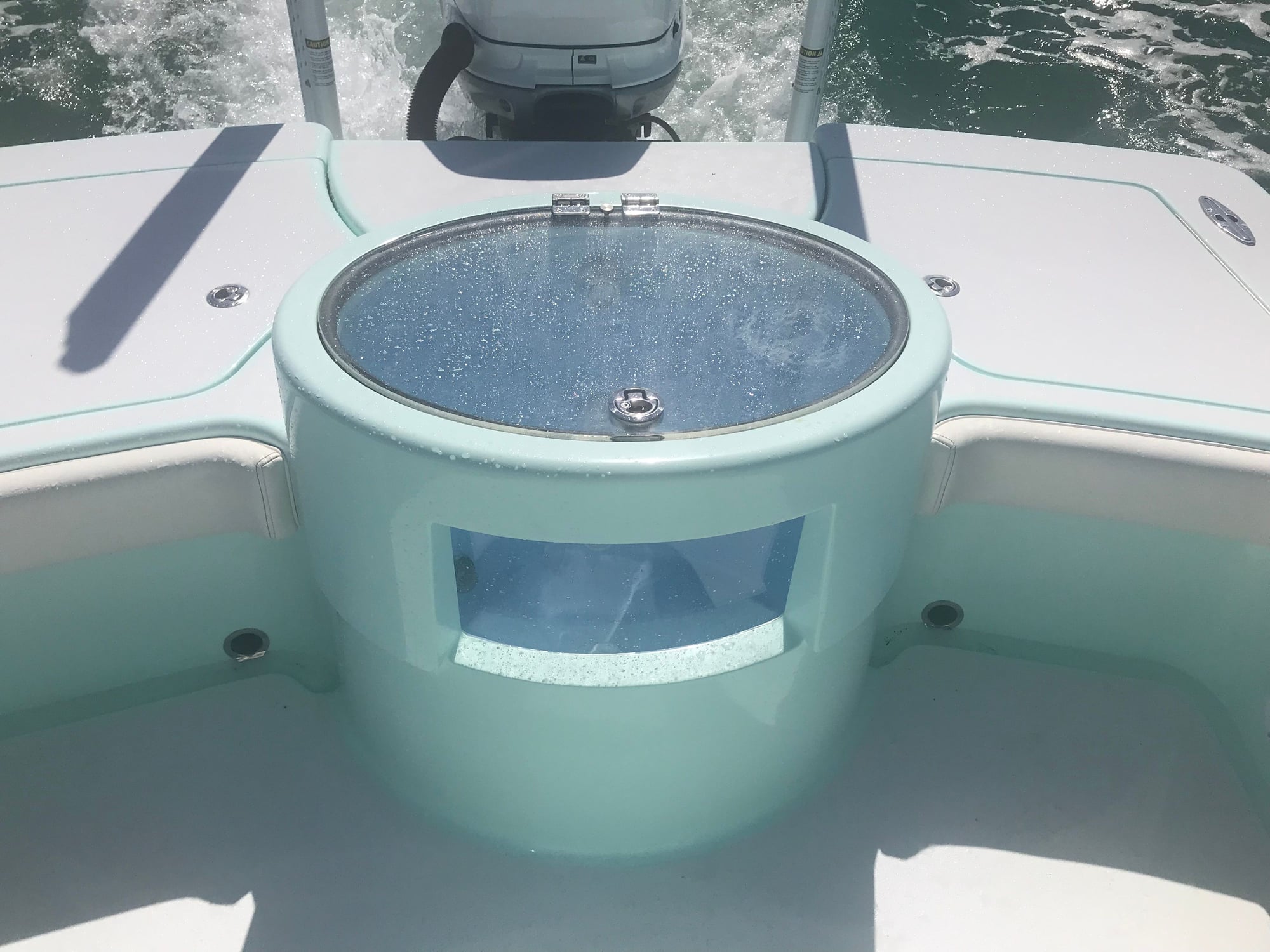 Clear baitwell lid vs Fiberglass - The Hull Truth - Boating and Fishing  Forum