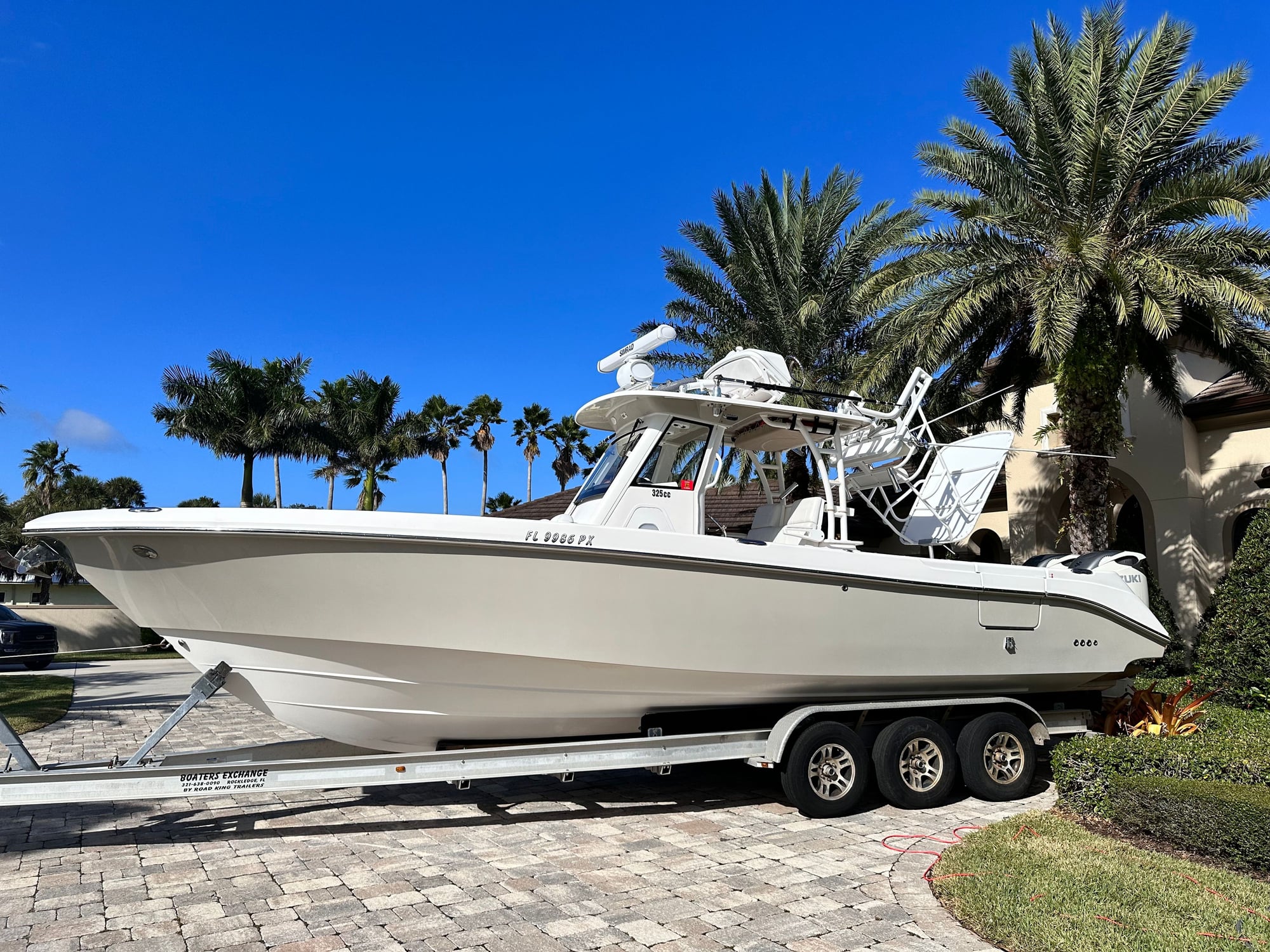 SOLD: 2014 Everglades 325CC with Tower $265,000 - The Hull Truth - Boating  and Fishing Forum