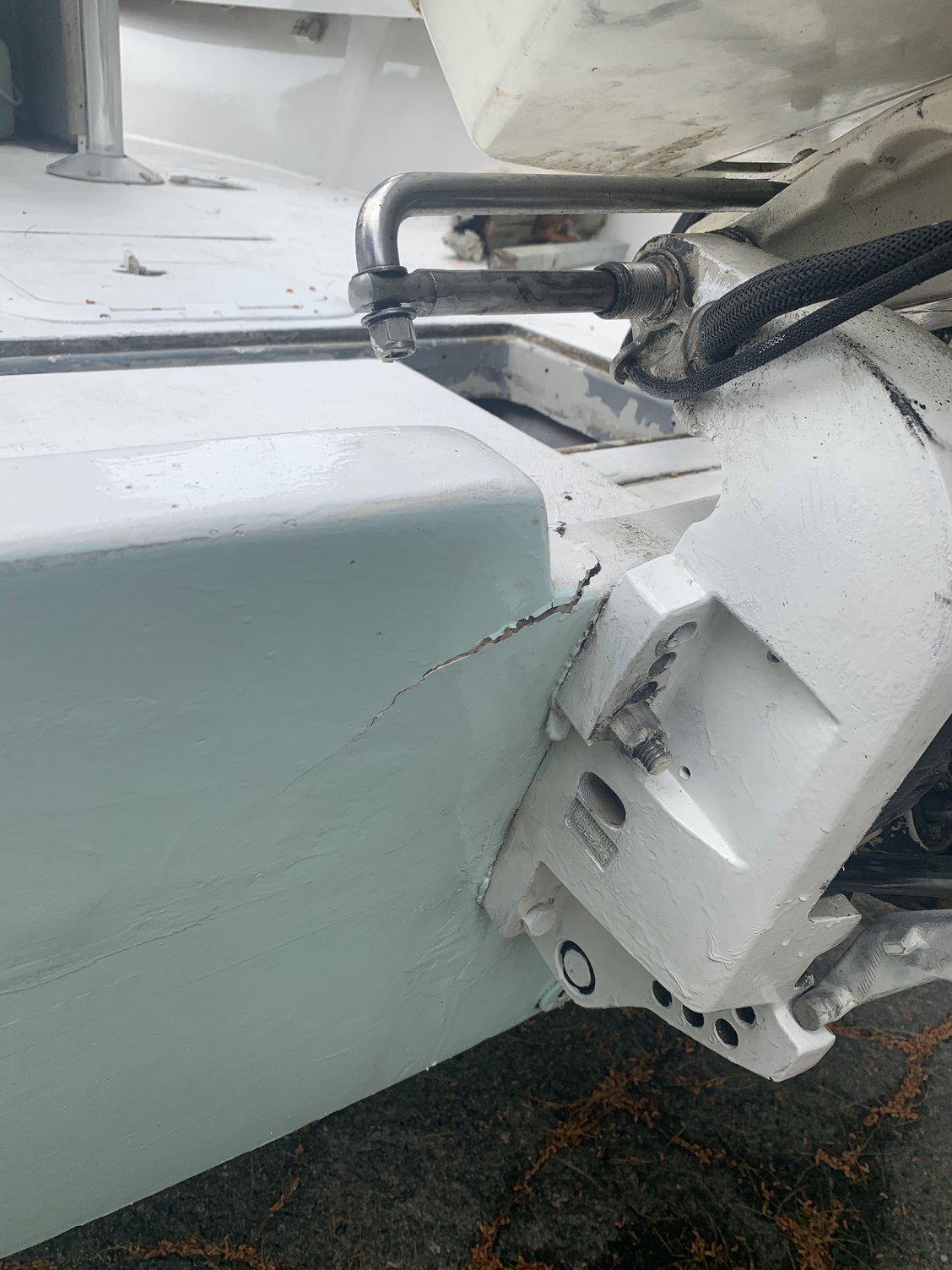 Cracked Transom The Hull Truth Boating and Fishing Forum