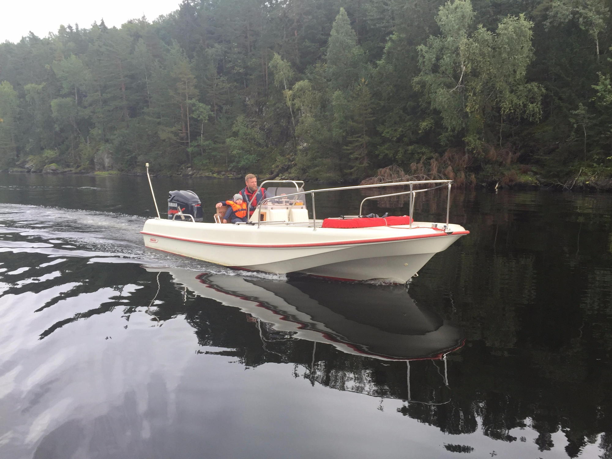 Boston Whaler low profile questions - Page 2 - The Hull Truth - Boating and Fishing  Forum