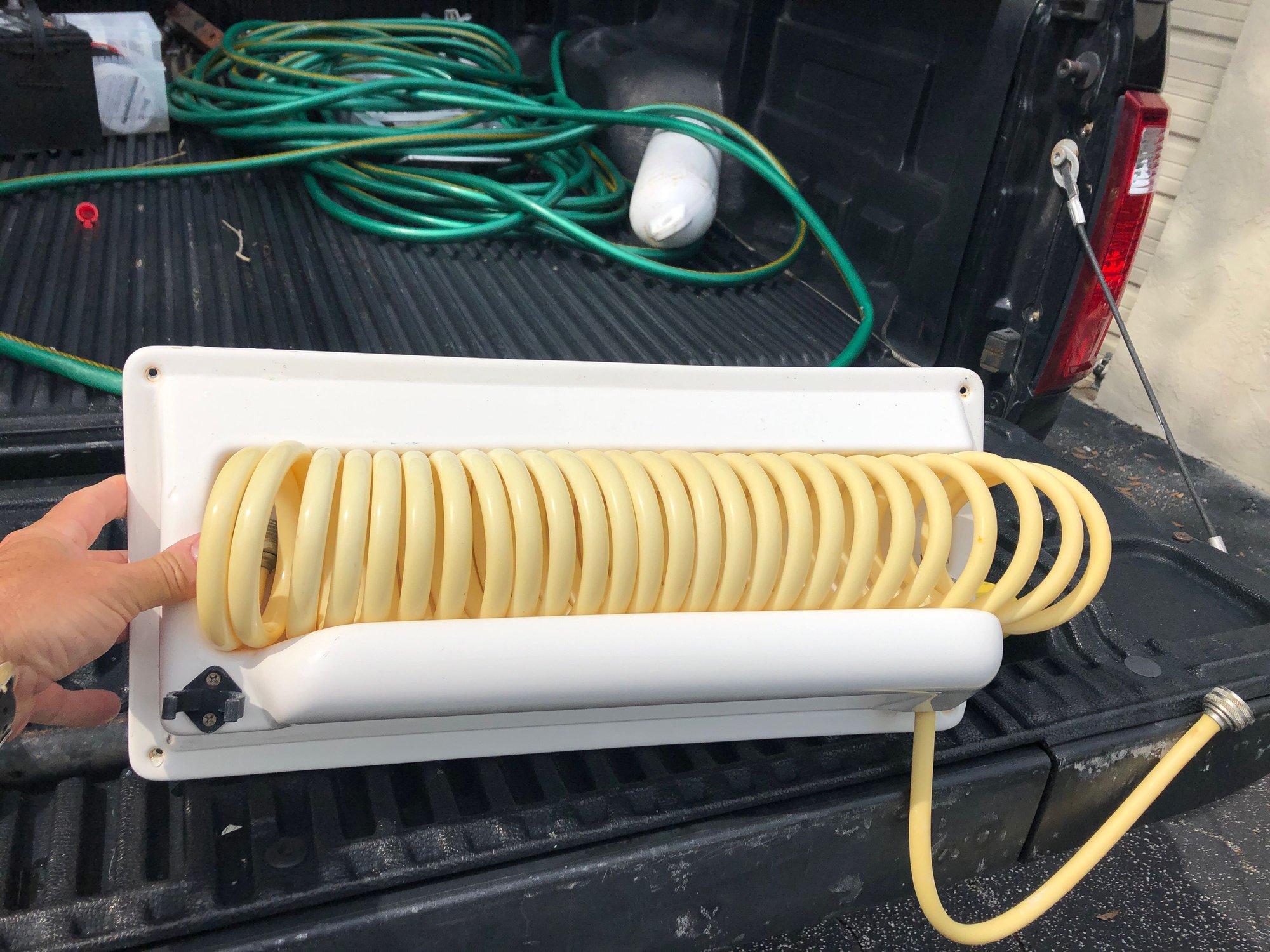 Coil hoses and hose holders The Hull Truth Boating and Fishing Forum