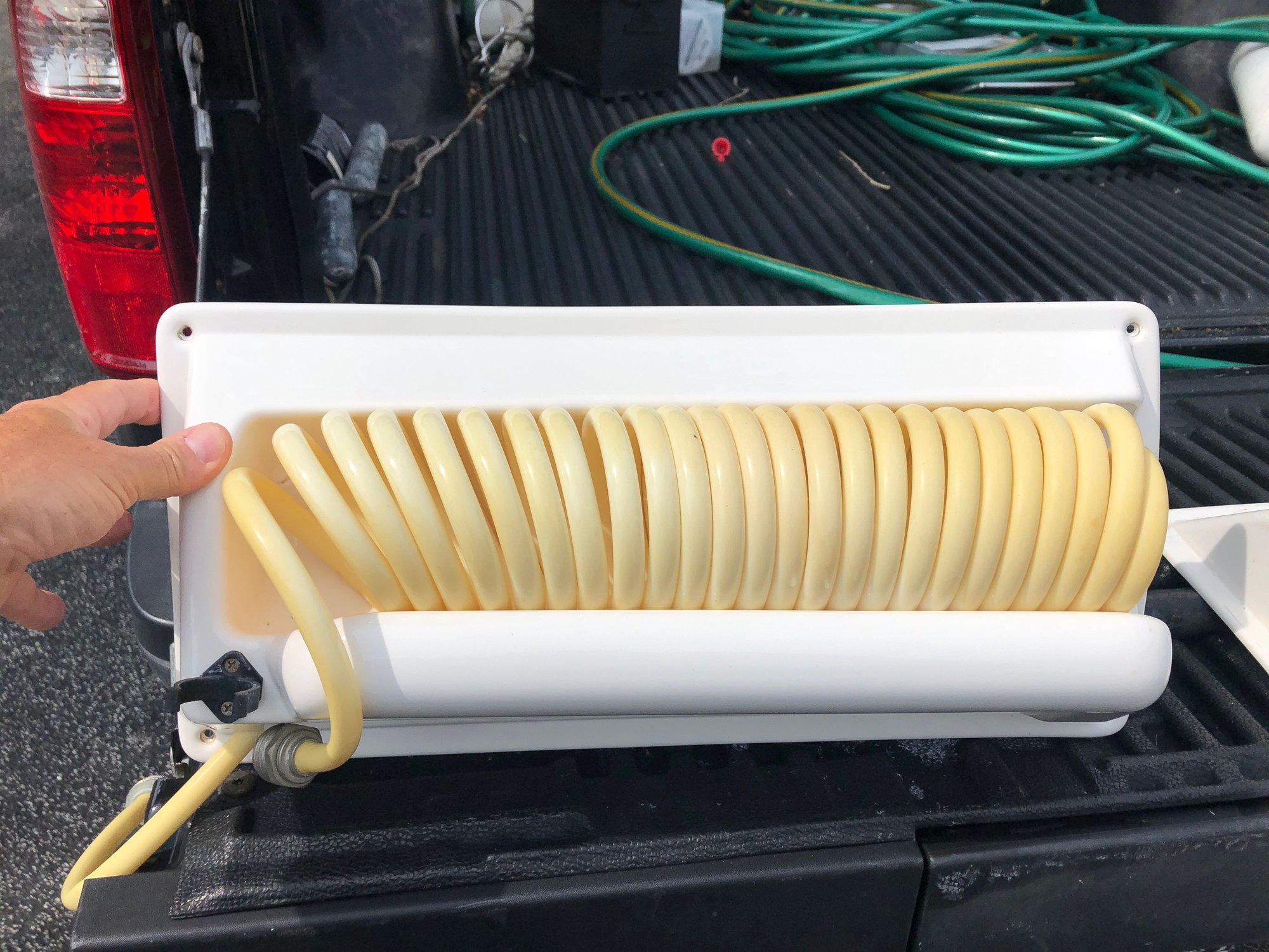 Coil hoses and hose holders The Hull Truth Boating and Fishing Forum