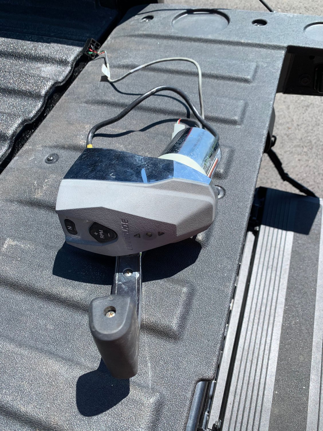 Evinrude Etec Icon Electric throttle control The Hull Truth Boating