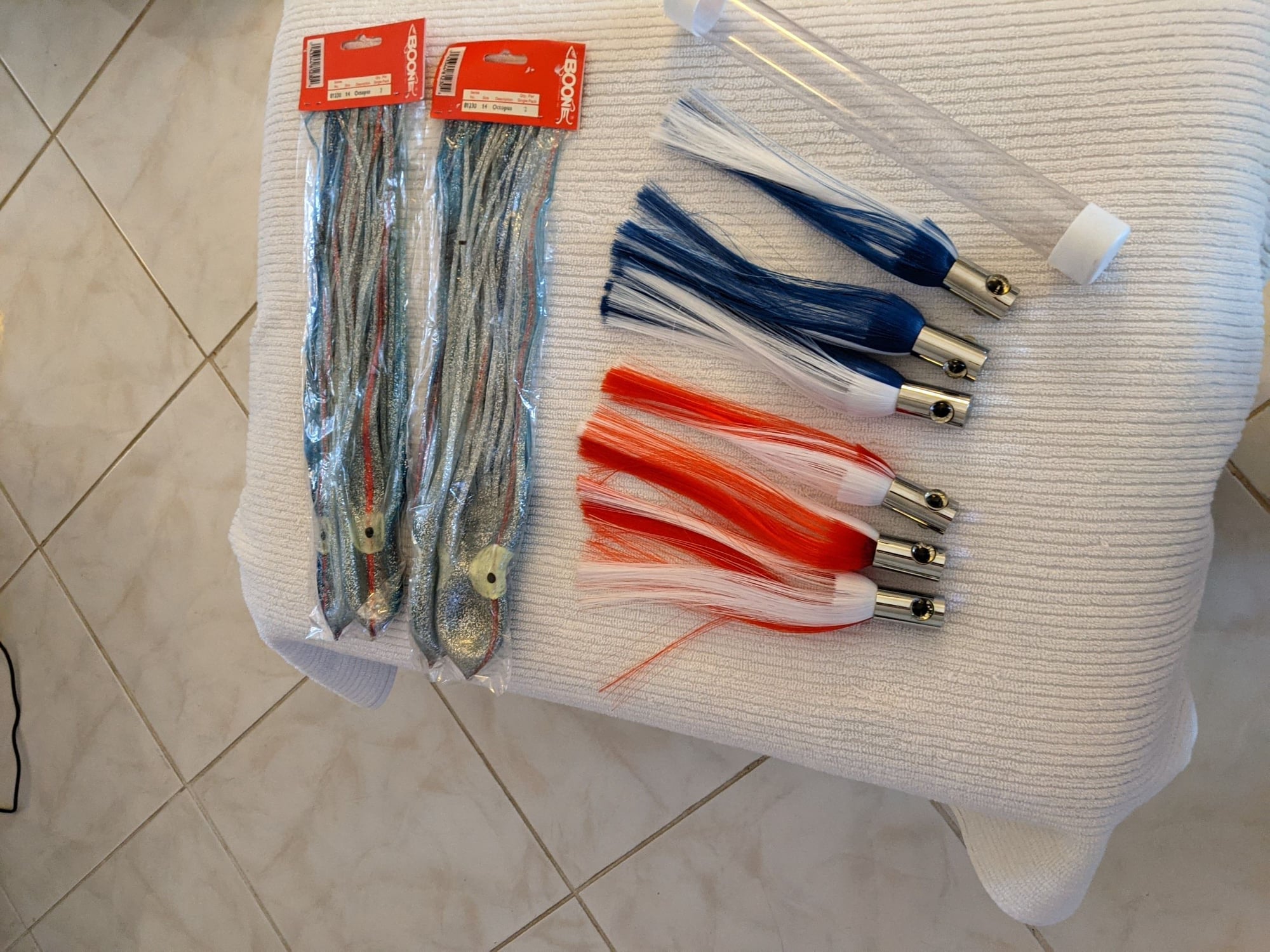 NEW 8.5 inch red/white and blue/white chugger Islander & tubes (6) and 4  Boone octop - The Hull Truth - Boating and Fishing Forum