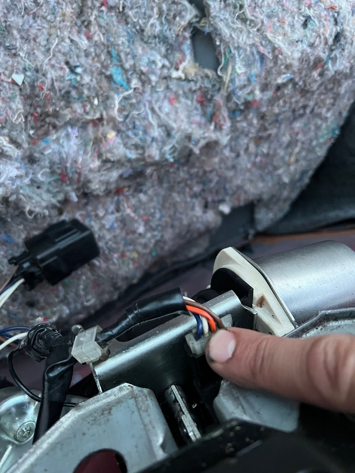 Rear trunk motor won’t operate after rebuild?? Third Generation F