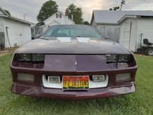 Lovin my new headlights. They're SO much brighter. I also need to repaint that right side fog lamp ring. The paint is chipped on it. It was a junkyard find to replace the old one. It was tightened too much and they cracked the mounting hole on it. This one's in good shape except the paint.