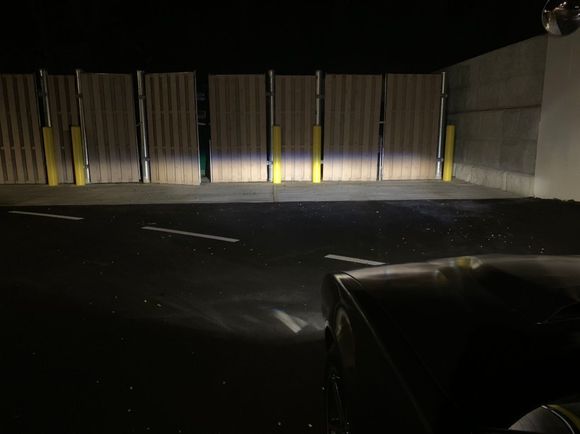 Just fogs, wall is prob 30-35ft away