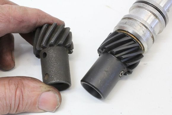 A melonized distributor gear at first will appear like any normal iron gear. But if you look closely, the melonized gear (left) offers a mottled appearance on the collar while a standard iron gear is smooth (right). (Image/Jeff Smith) "I believe that is a MSD Pro Billet distributor on the right. It has a fully machined billet aluminum housing with O-ring sealing grooves machined into the lower part of the housing."