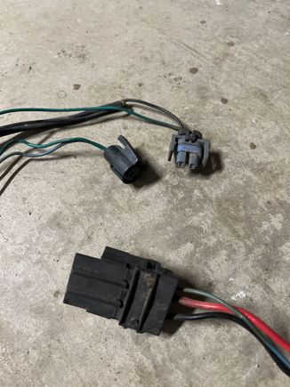 C105 with jumper wires? Do one of those go to the compressor for cycling? This is my main objective. Getting the compressor to the cycling switch. 