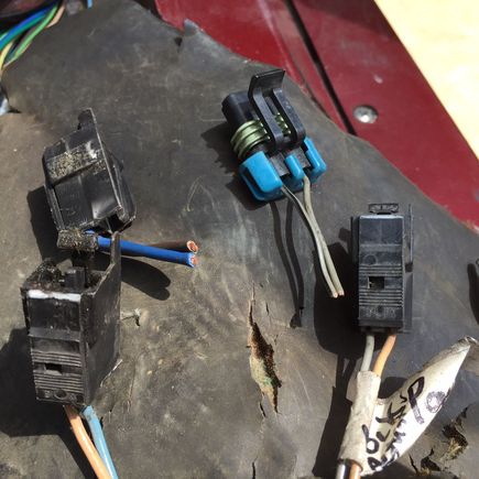 Another shot to clearly show the swap. below is 3rd gen above is the 4th gen that I had to swap/ lengthen.