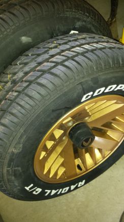 Replacing the old tyres with NEW ones. BF-Goodrich or Cooper Cobra GT, I went with Cobra.