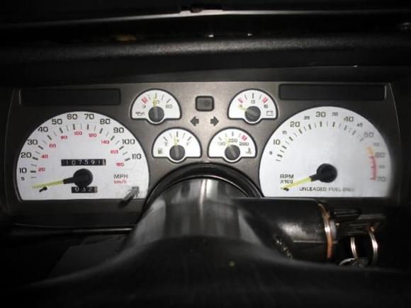 Im loving my white gauges... next is the led blue lights in the dash