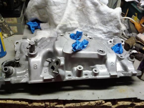 got the intake manifold sandblasted and this was right after i lacquered it so it wont oxidize.