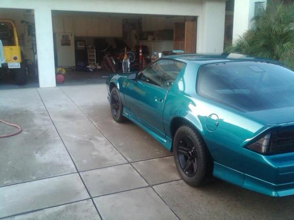 camara black rims 2