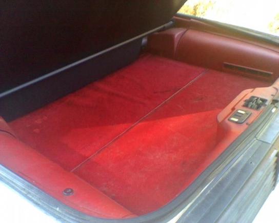 White 86' interior 3