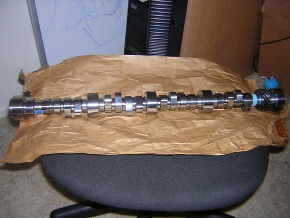 GM Performance 14097395   Hydraulic Roller Camshaft