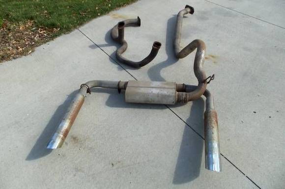 Camaro Exhaust. 3in piping with flowmaster exhaust and tips