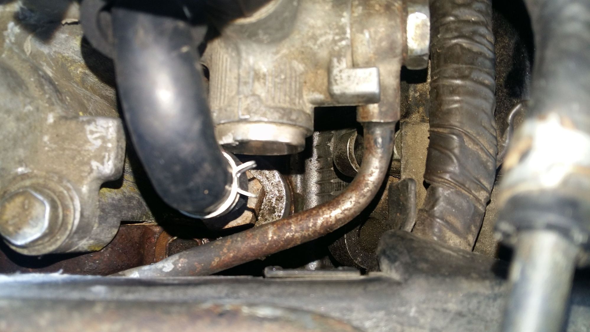 Hello everyone, I need some advice to solve a coolant leak I have been chasing for a couple of weeks. This is a yota pickup 1991 v6 DLX, 3.0, 4x4 manual ...