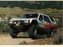 Ivan Stewart's 4Runner Pre Runner
(its a 2WD Ranger frame and a Ford V8 with a Gen1 4Runner body)