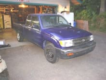 Bought a new nose from a wrecking yard so now it looks like a 99 Tacoma