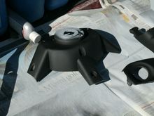 600xSteering trim1

Steering wheel trim, front facing cover