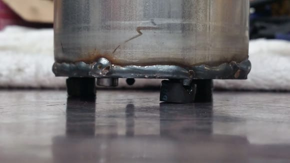 Feet on bottom of canister to prevent suffocation of the canister.