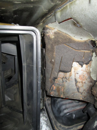 Good clearance remains between the heater housing all the while clearing the motor.