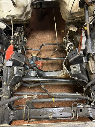 Factory mounts in front, McKinnons behind.