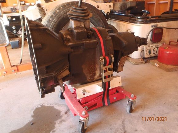 strapped to the jack; ready for the engine now!