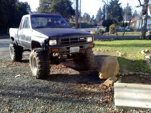 Dennys truck finally fixed n decided to play on a rock lol