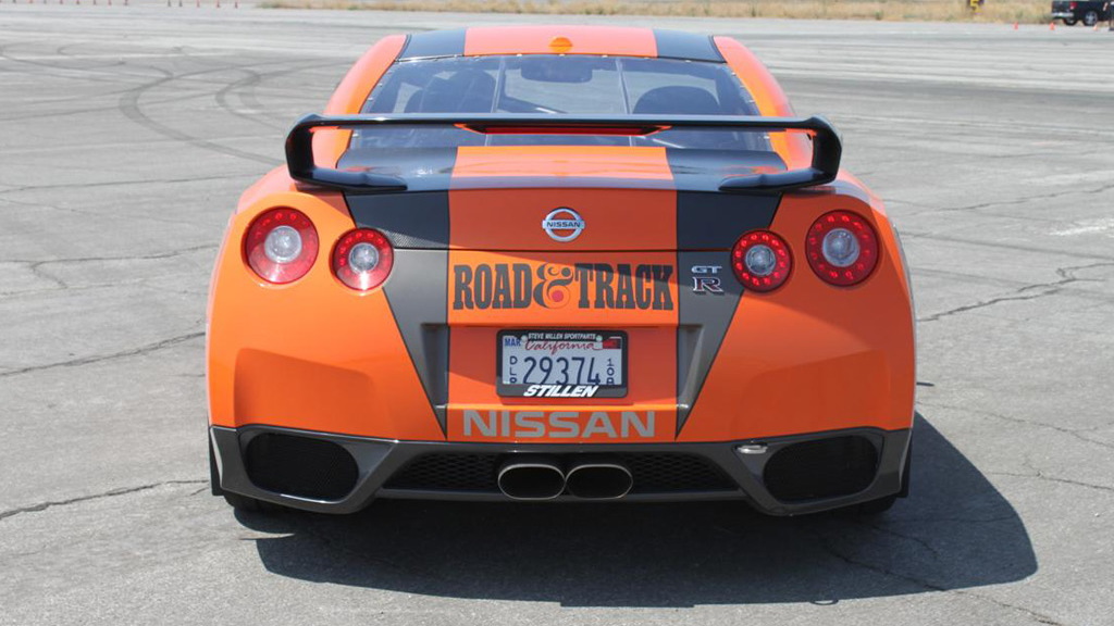 Stillen Nissan GT-R Targa Race Car