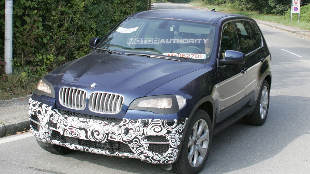 2010 BMW X5 facelift spy shots