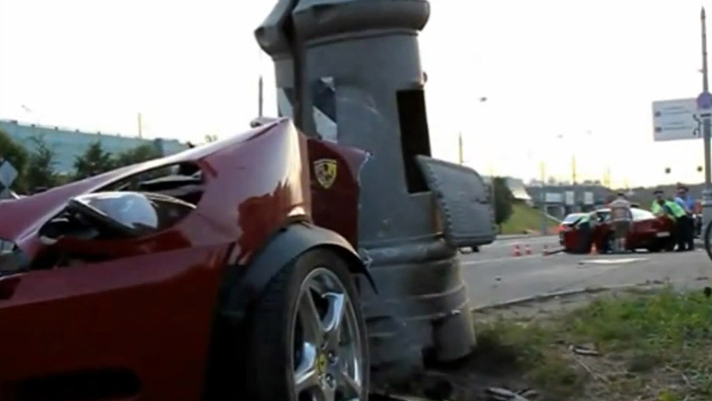 Ferrari 612 Scaglietti crash in Moscow, Russia