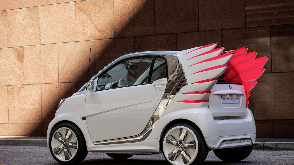 Smart 'Forjeremy' Electric Drive art car