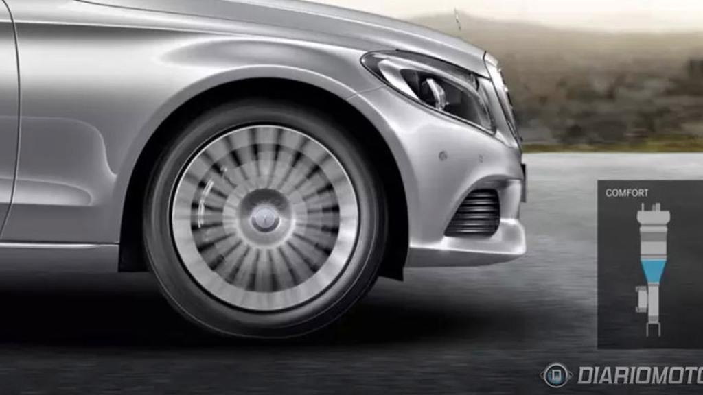 2015 Mercedes-Benz C-Class leaked - Image via Diariomotor