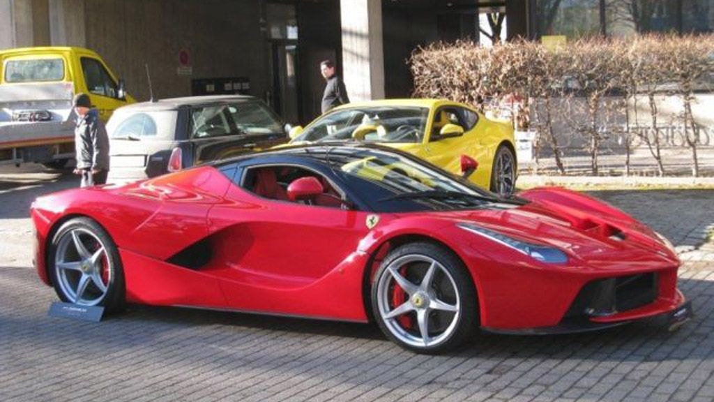 Ferrari LaFerrari up for sale - Image via SEMCO