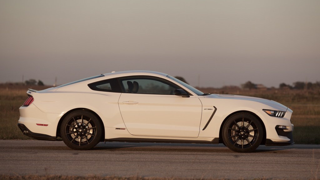 2016 Ford Mustang Shelby GT350 HPE800 by Hennessey Performance